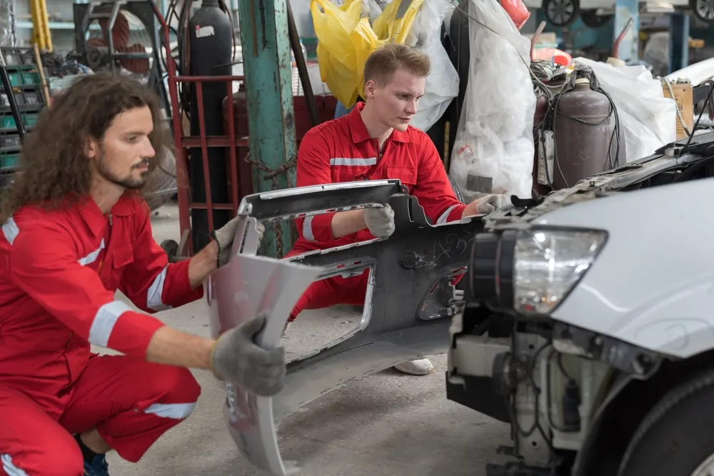 Land Rover Collision Center & Body Shop in Houston, TX